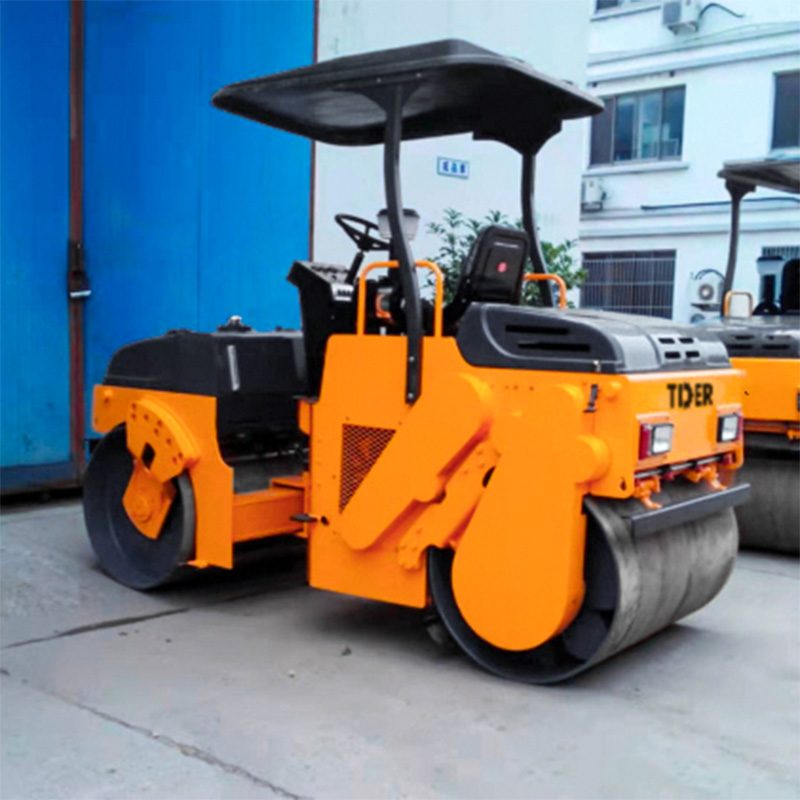 Cần bán máy trộn nhựa đường 4 tấn có truyền động cơ khí.